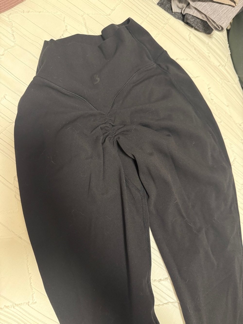 BUFFBUNNY aggressive scrunch legging